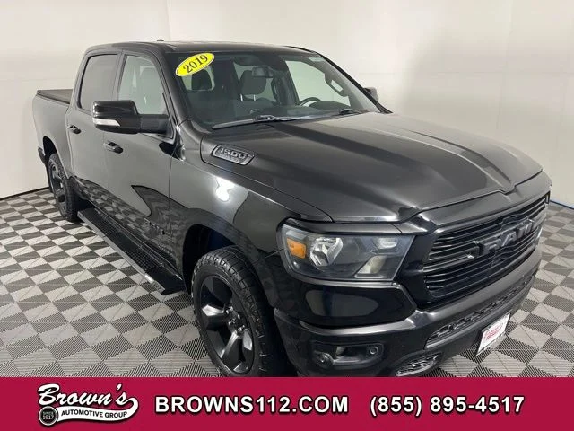 2019 RAM 1500 Big Horn/Lone Star 4x4 Crew Cab 5'7's photo