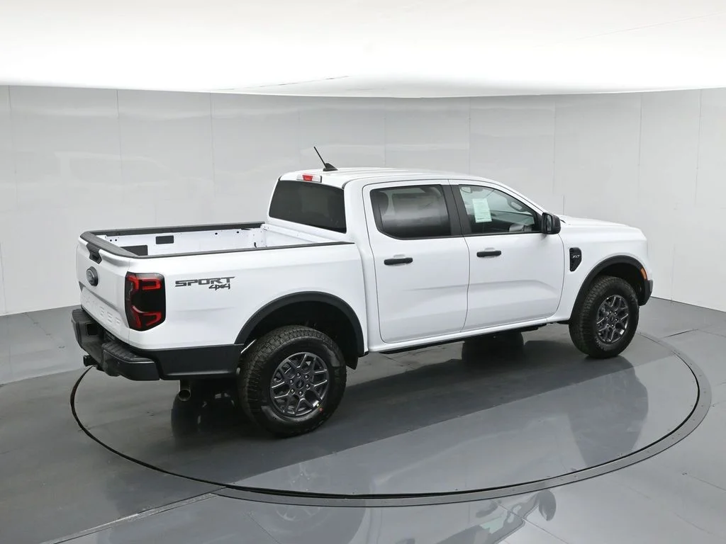 New 2026 Oxford White Ford XLT image 37