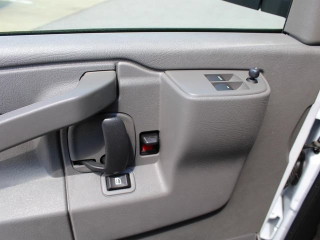 2026 Chevrolet Express Cargo Work Van - Photo 8