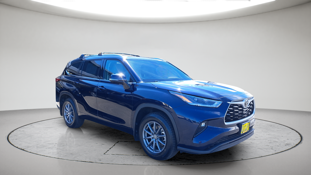 Used 2021 Blue Toyota XLE image 7