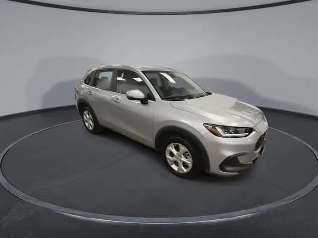 Used 2023 Lunar Silver Metallic Honda LX image 2