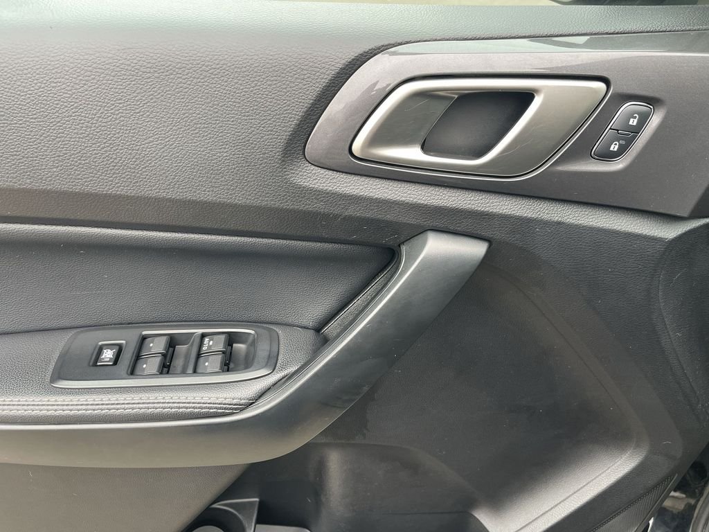 Used 2020 Black Ford Lariat image 22