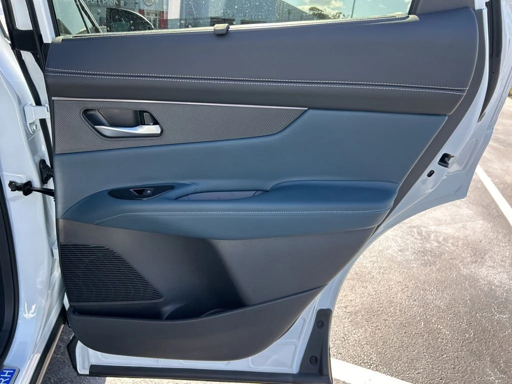 New 2026 Everest White Pearl TriCoat Nissan Platinum image 49