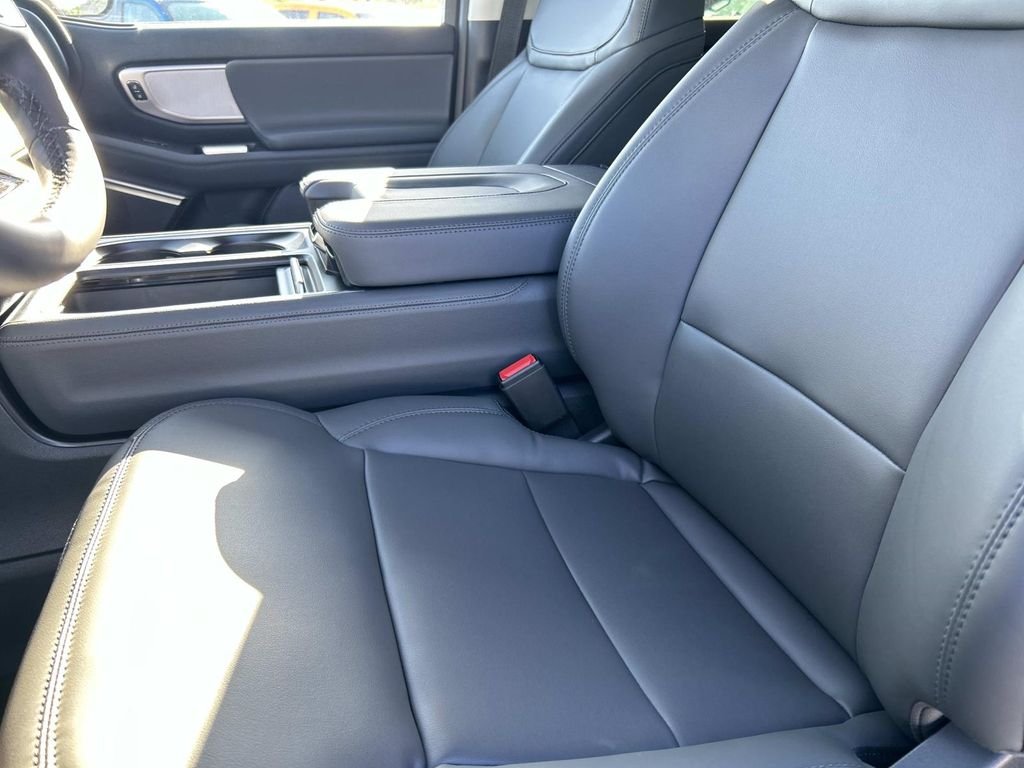 New 2026 Agate Black Metallic Ford Active image 21