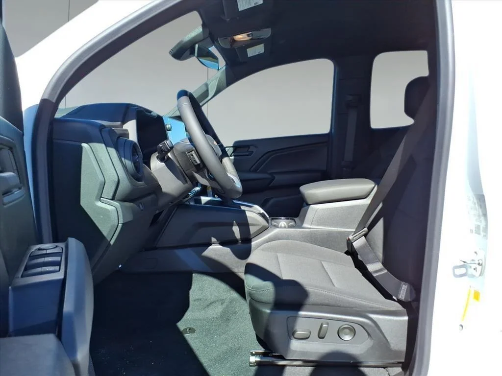 2026 Chevrolet Colorado Work Truck - Photo 13