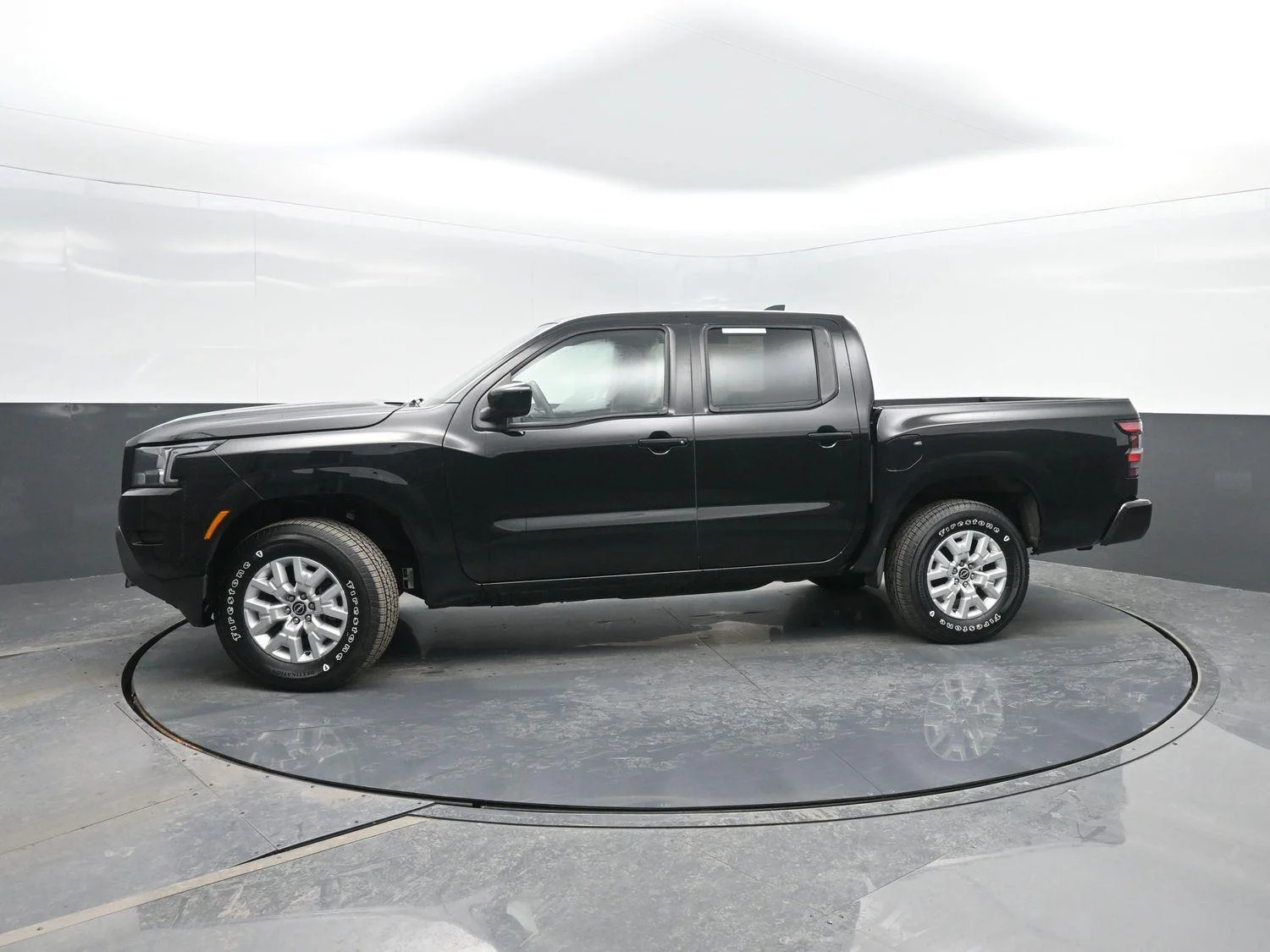 2023 Nissan Frontier SV Crew Cab 4X4 SWB's photo