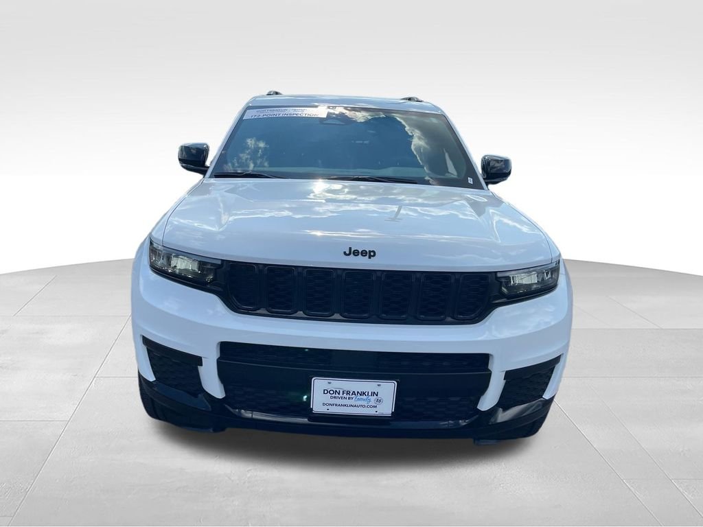Used 2024 White Jeep Altitude image 8