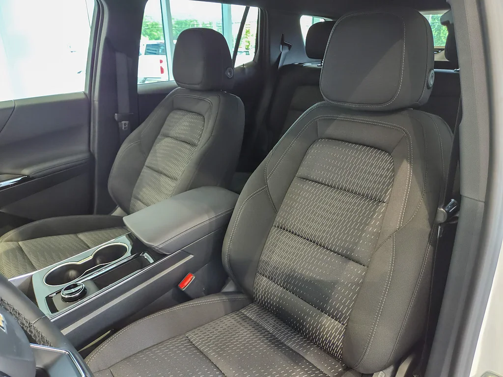 2026 Chevrolet Equinox LT - Photo 11