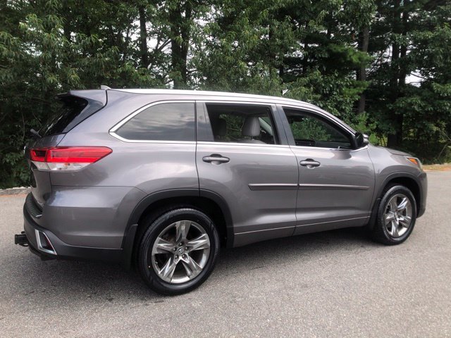 Used 2017 Predawn Gray Mica Toyota Limited Platinum image 4