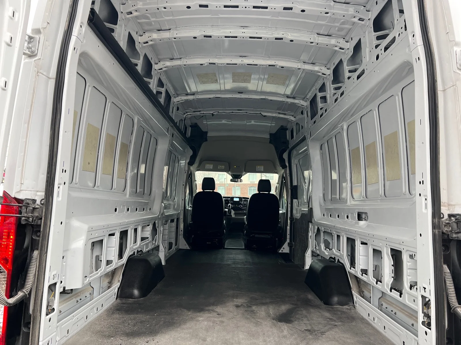 Used 2021 Oxford White Ford T-250 148