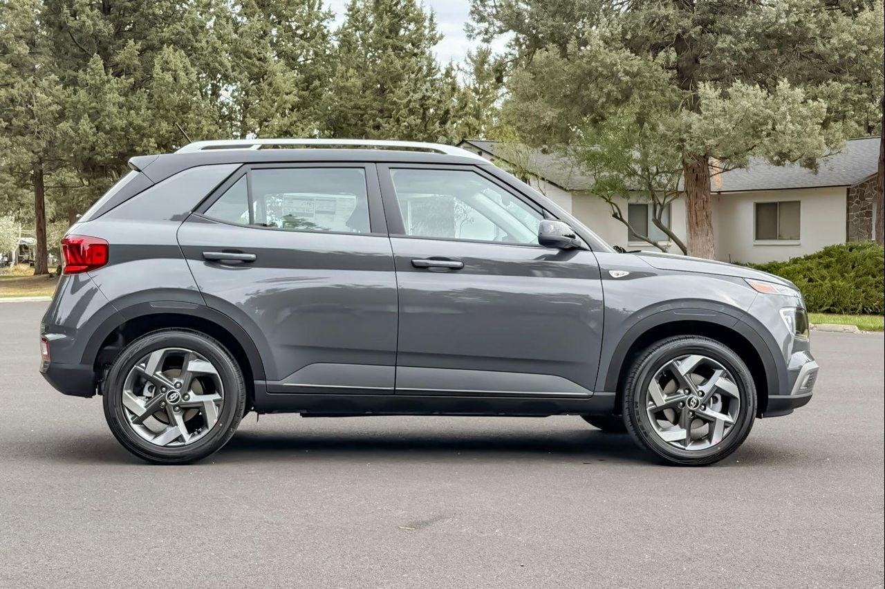 New 2026 Gray Hyundai SEL w/Two-Tone Roof image 3