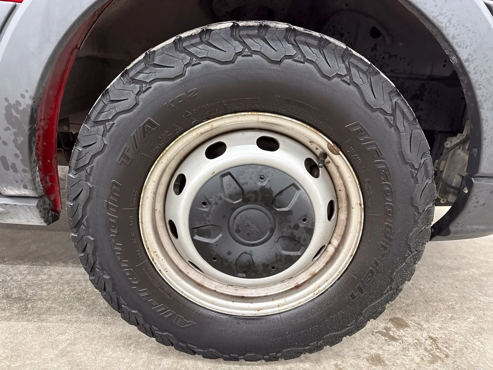 Used 2016 Red Ford Base image 14