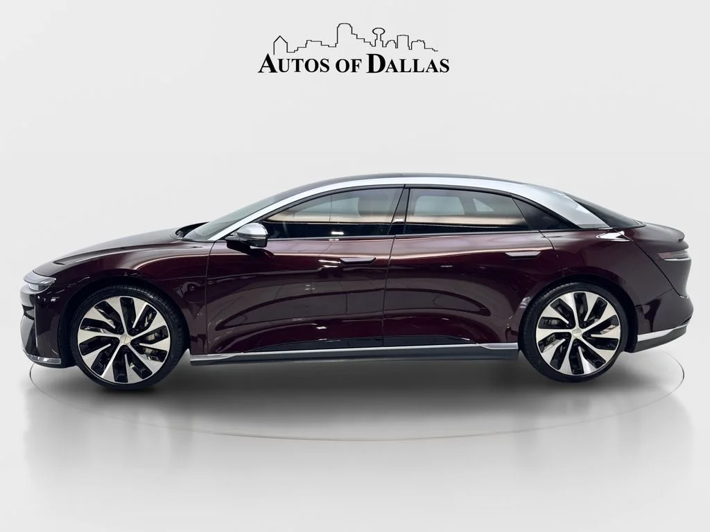 Used 2022 Red Lucid Grand Touring image 10