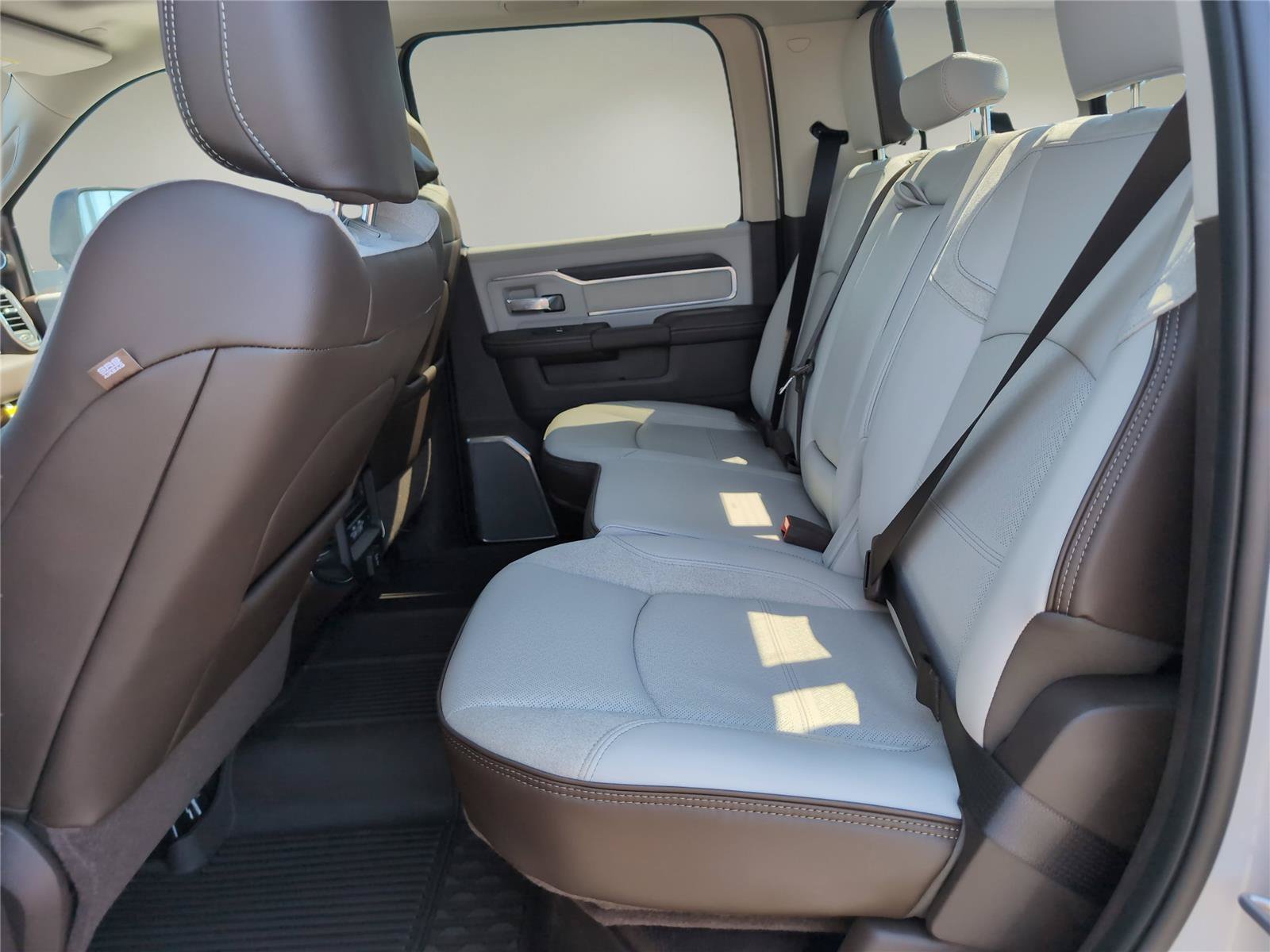 New 2025 Bright White Clear-Coat Exterior Paint RAM Laramie image 19
