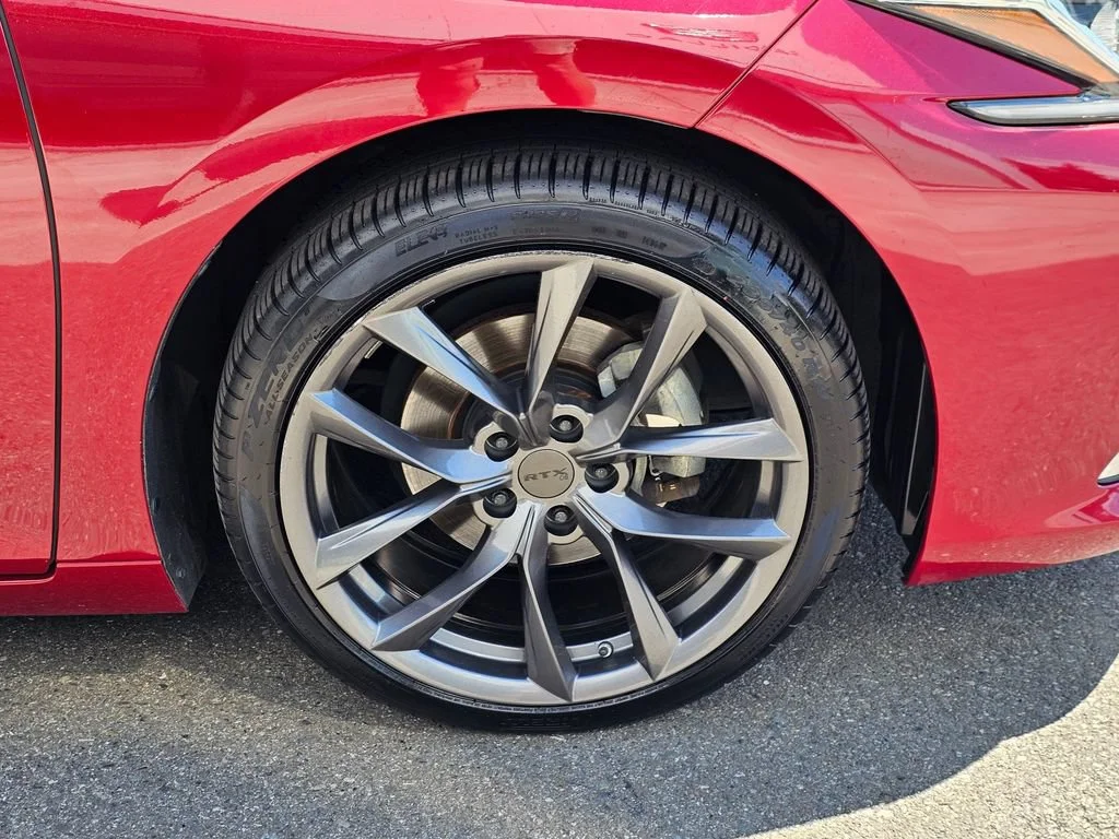 Used 2019 Maroon Lexus ES 300h image 9
