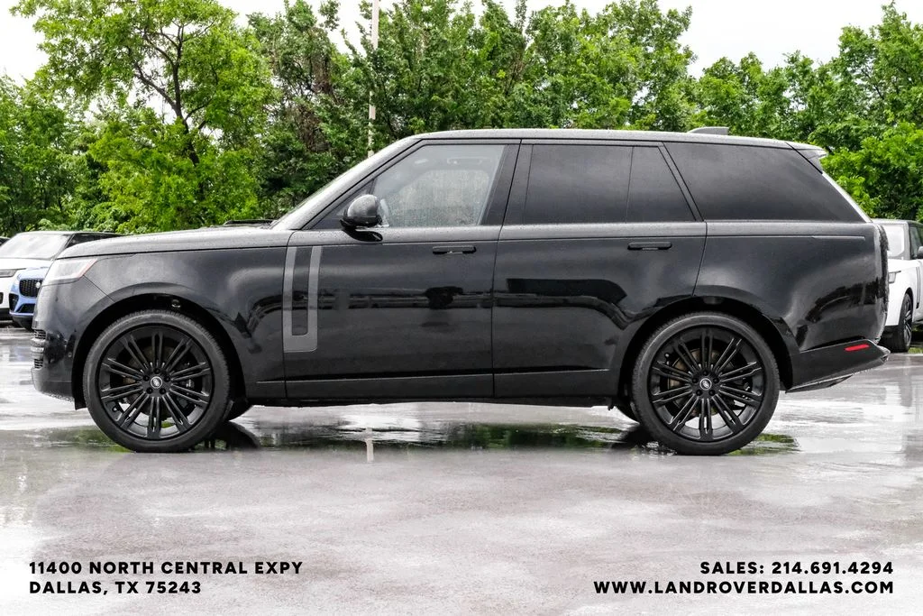 Certified Used 2025 Black Land Rover SE image 11