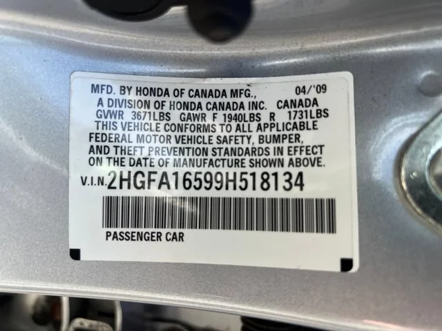 Used 2009 Alabaster Silver Metallic Honda LX image 17