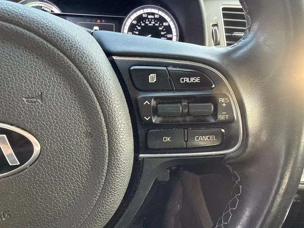 Used 2019 Silky Silver Kia EX image 12