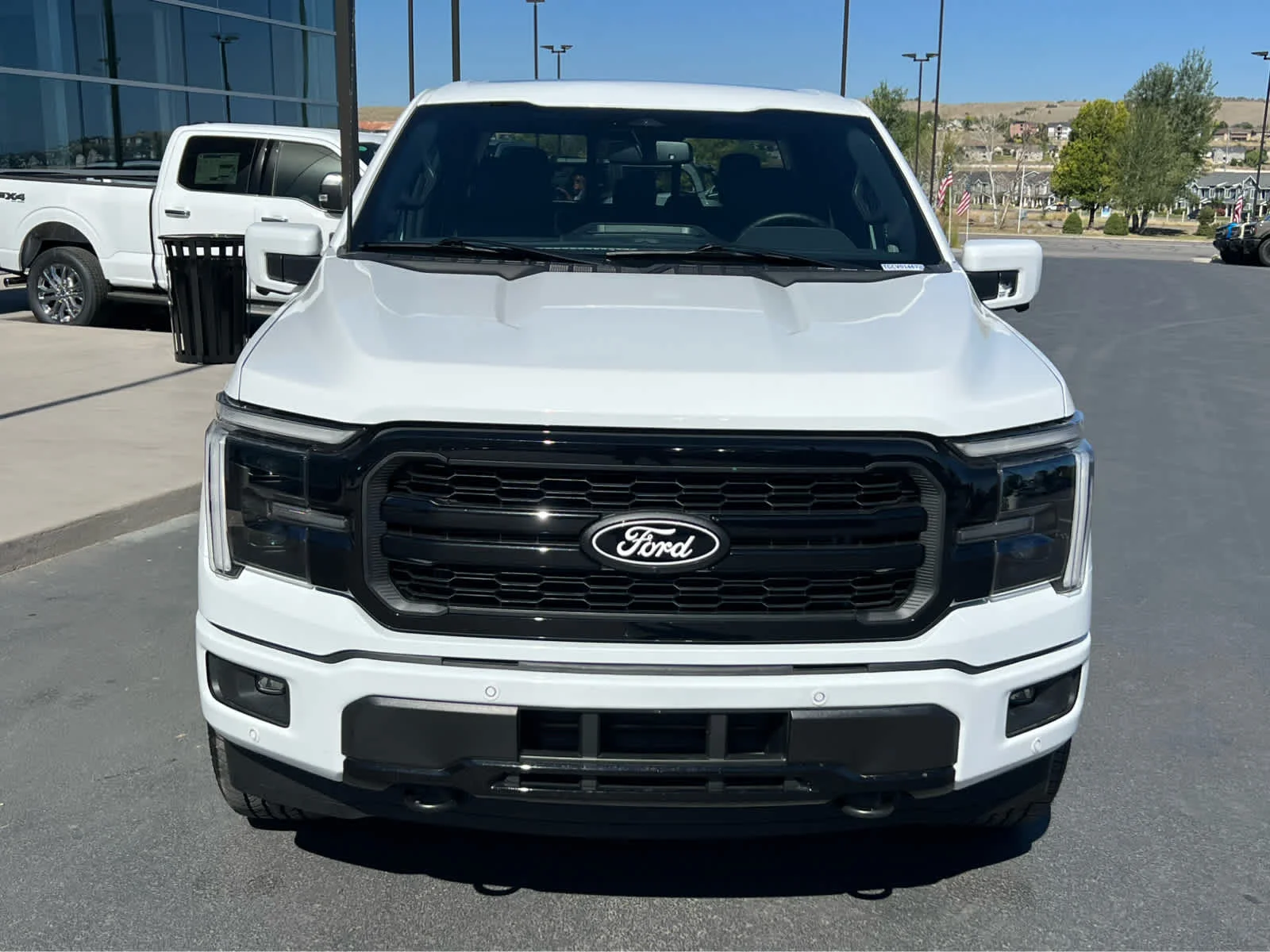 Certified Used 2025 Oxford White Clearcoat Ford LARIAT image 3