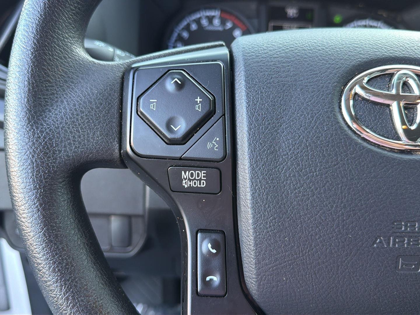 Used 2023 Ice Cap Toyota SR V6 image 20