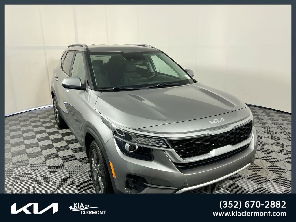 Used 2022 Gray Kia S image 1