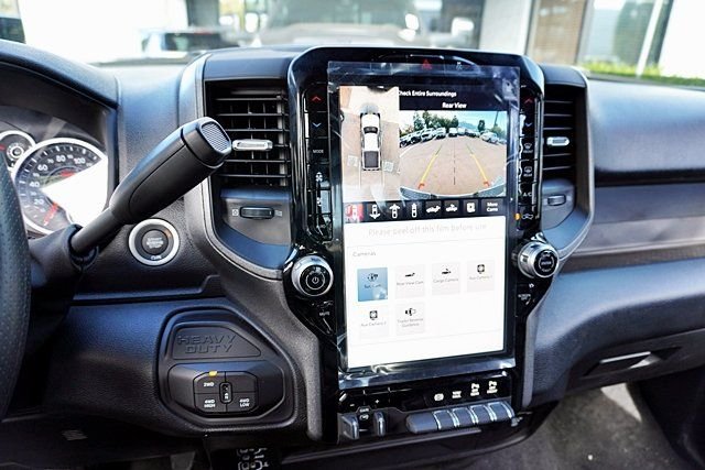 New 2026 Bright White Clear-Coat Exterior Paint RAM Tradesman image 34