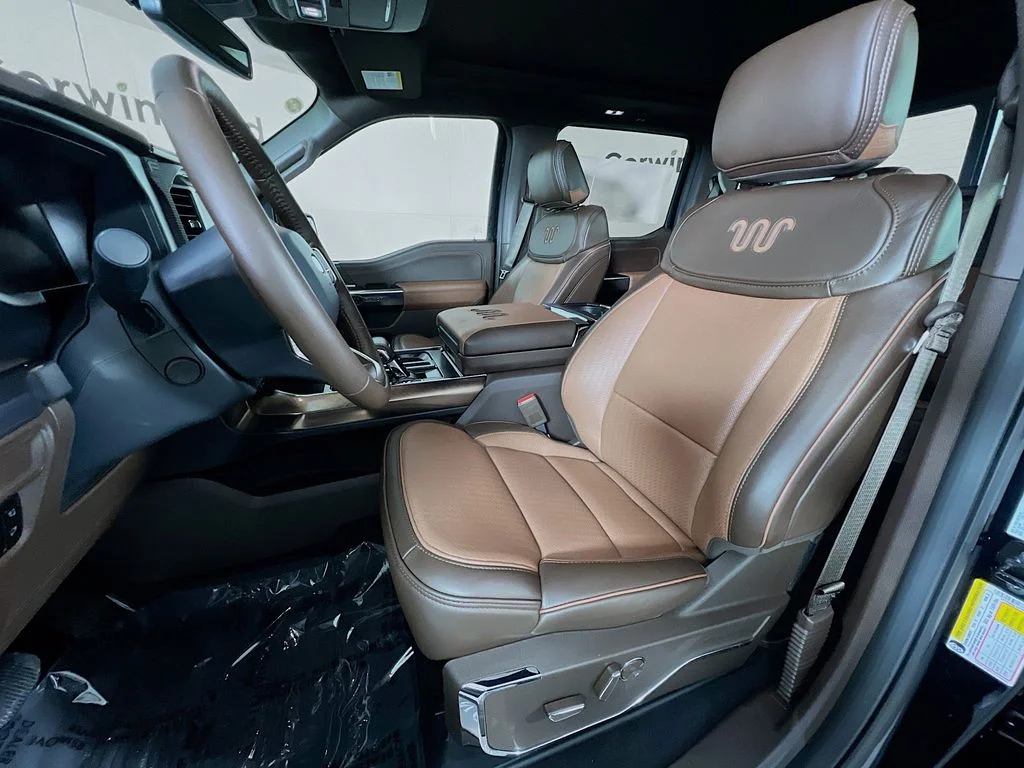 New 2026 Agate Black Metallic Ford King Ranch image 25