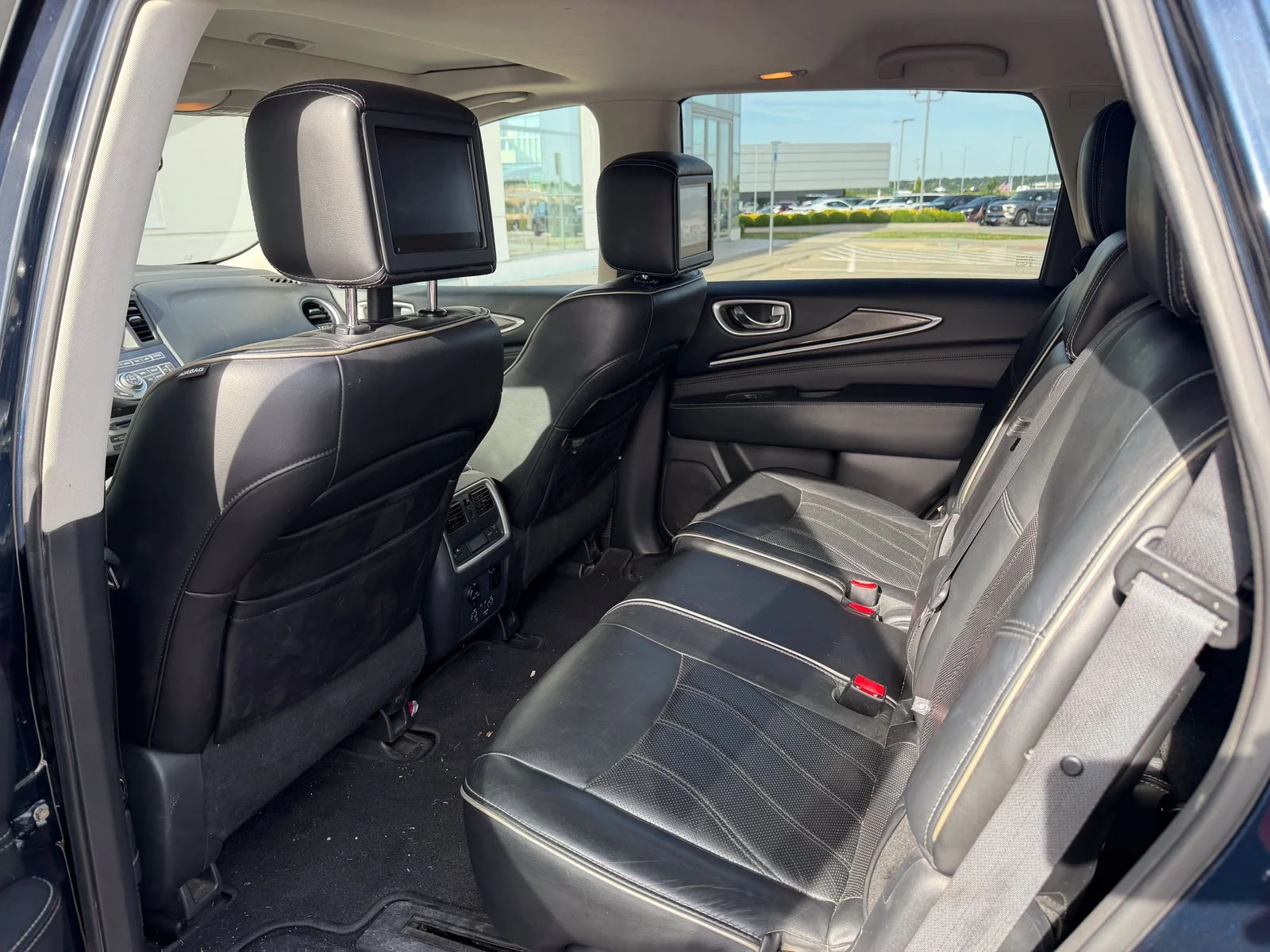 Used 2017 Blue INFINITI Base image 5