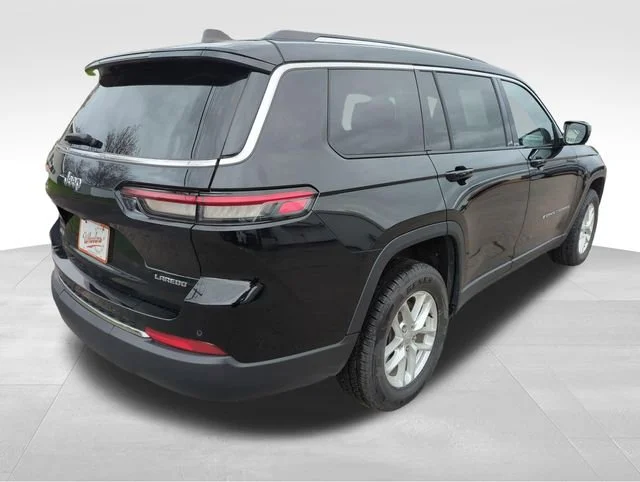 Used 2023 Black Jeep Laredo 4x4 image 7