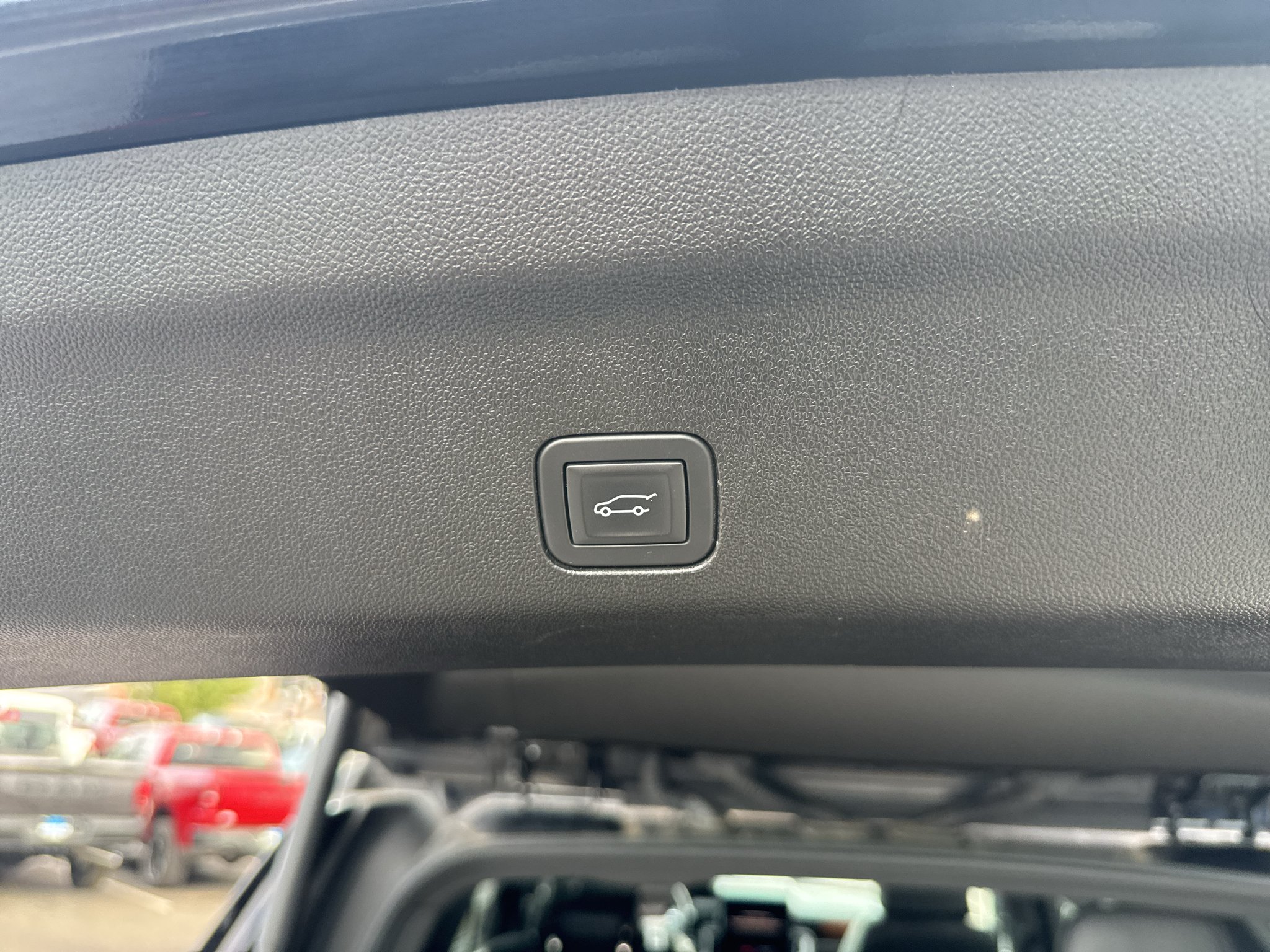 Used 2025 Onyx Black GMC Denali image 21