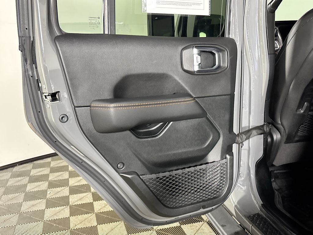 Used 2021 Gray Jeep Mojave image 19