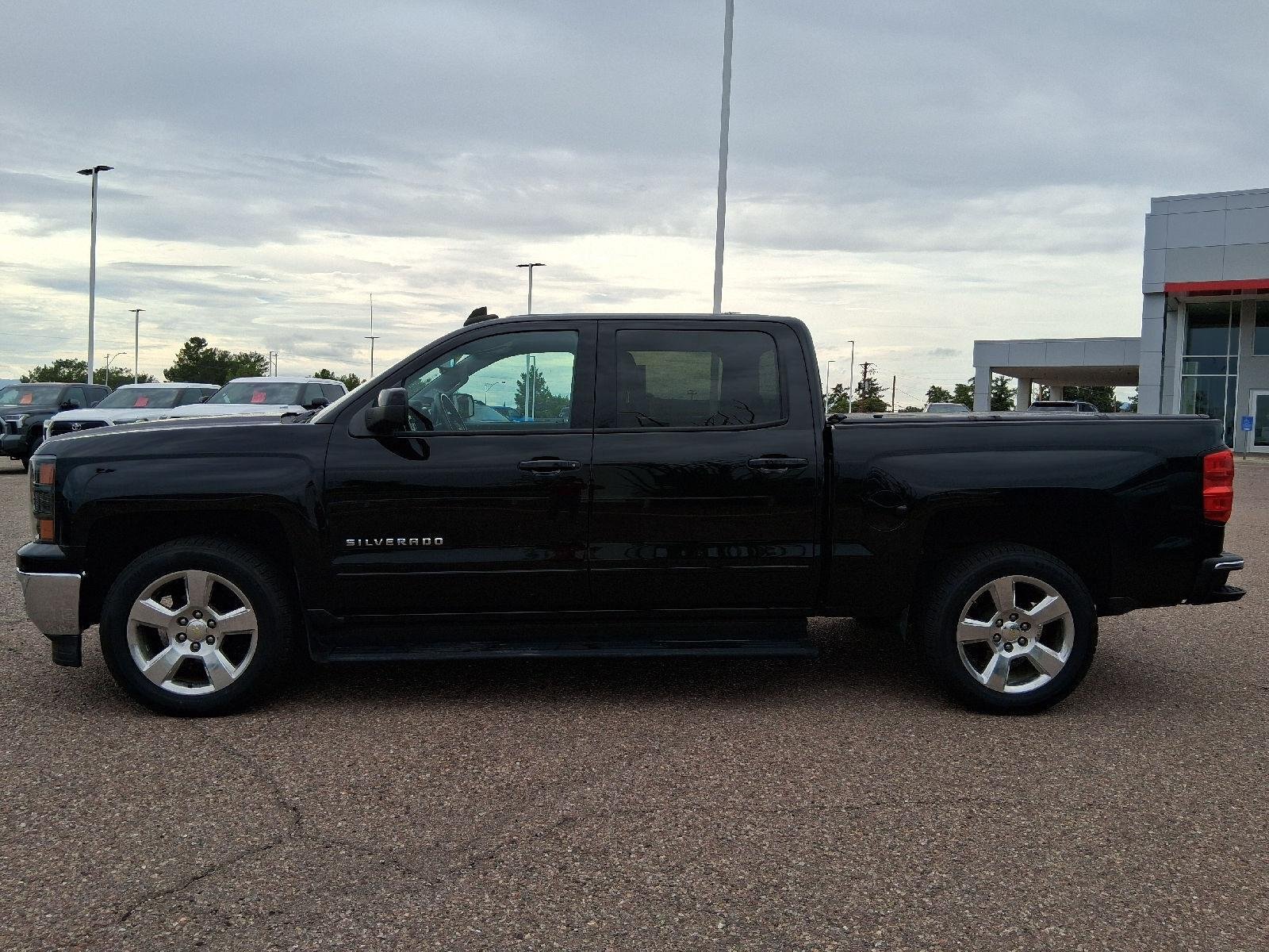 Used 2015 Black Chevrolet LT image 2