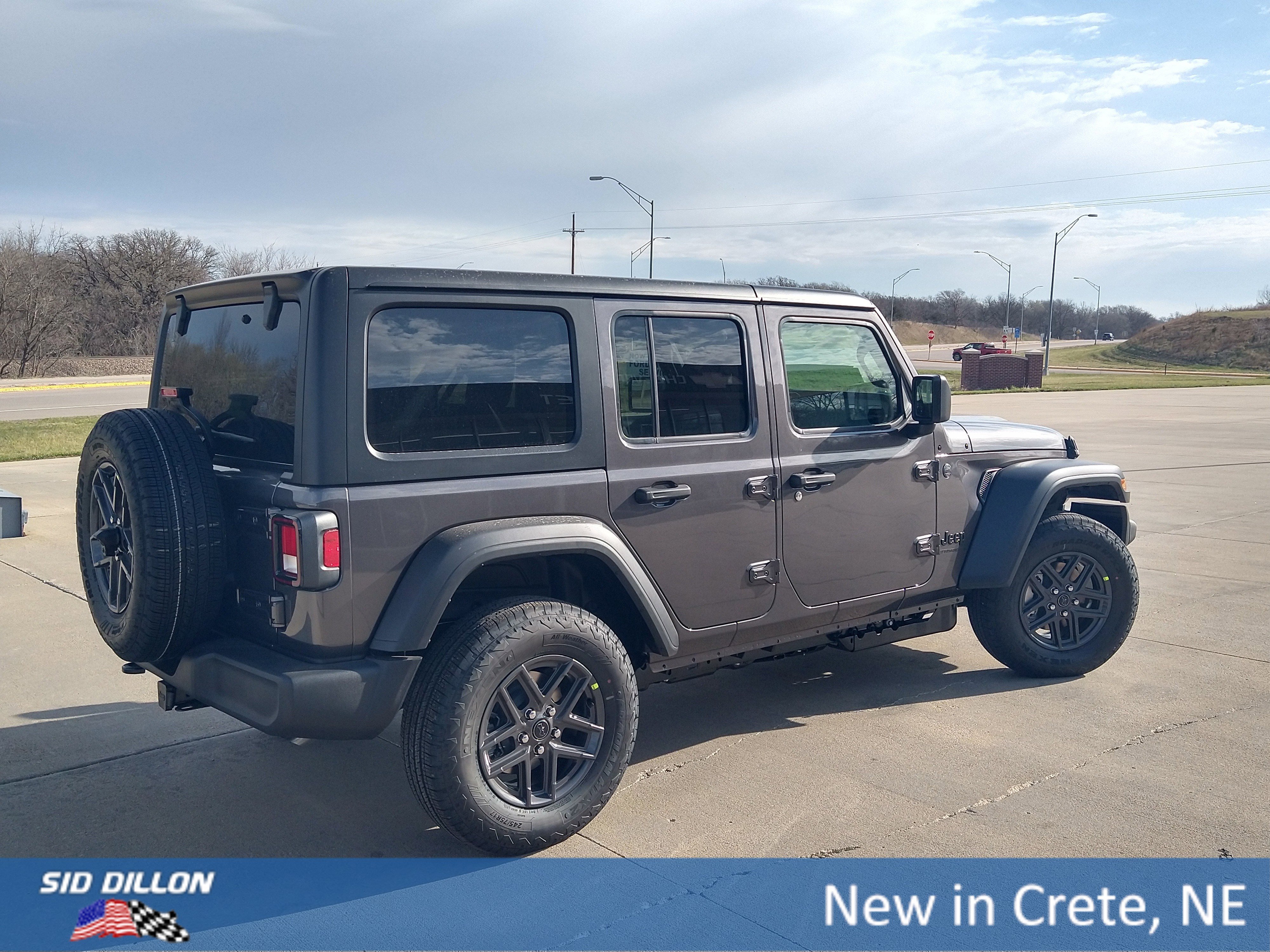 New 2026 Granite Crystal Metallic Clear-Coat Exterior Paint Jeep Sport image 12