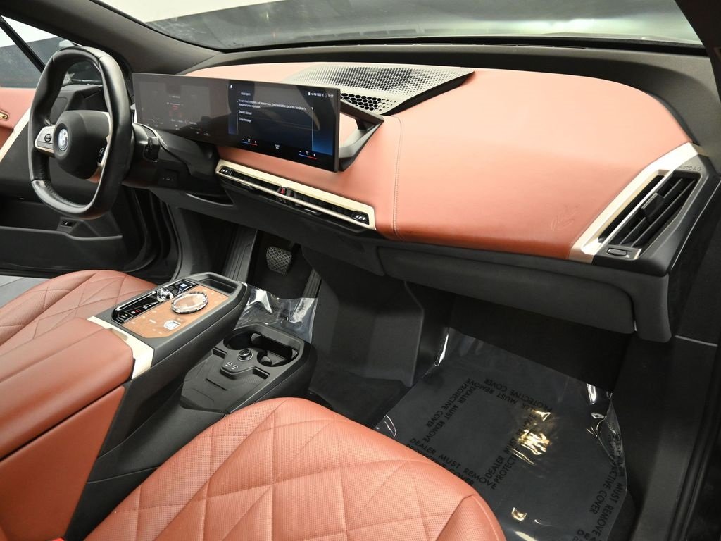 2023 BMW IX - Image 30