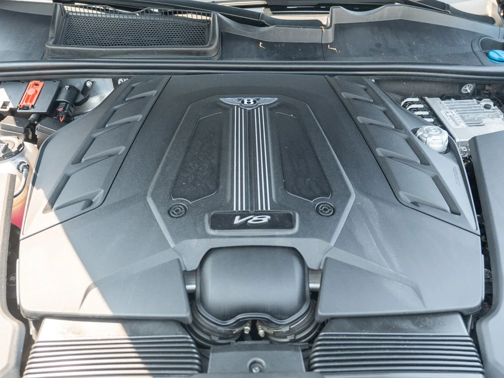 Used 2024 Black Bentley  image 36