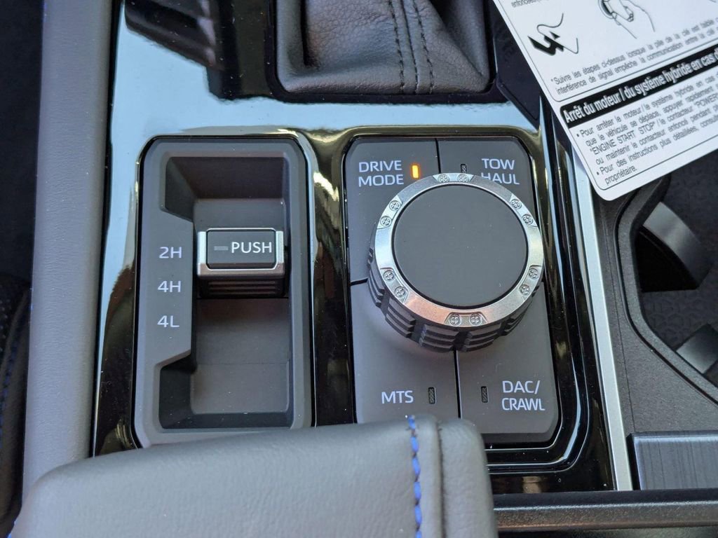 2025 Toyota Tundra Platinum - Photo 27