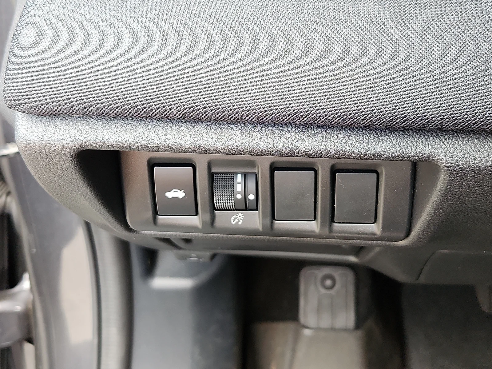 Certified Used 2025 Magnetite Gray Metallic - MG6 Subaru Premium image 24