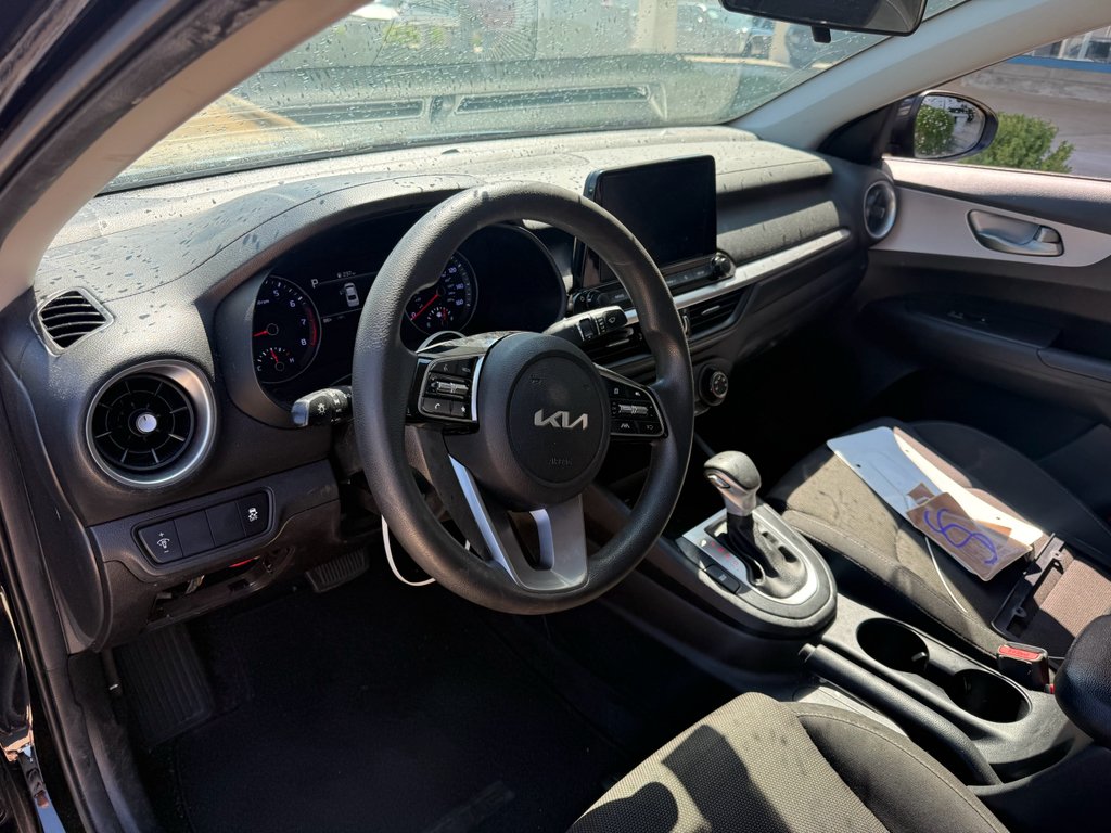 Used 2022 Kia FORTE FE with VIN 3KPF24ADXNE442313 for sale in Manhattan, KS