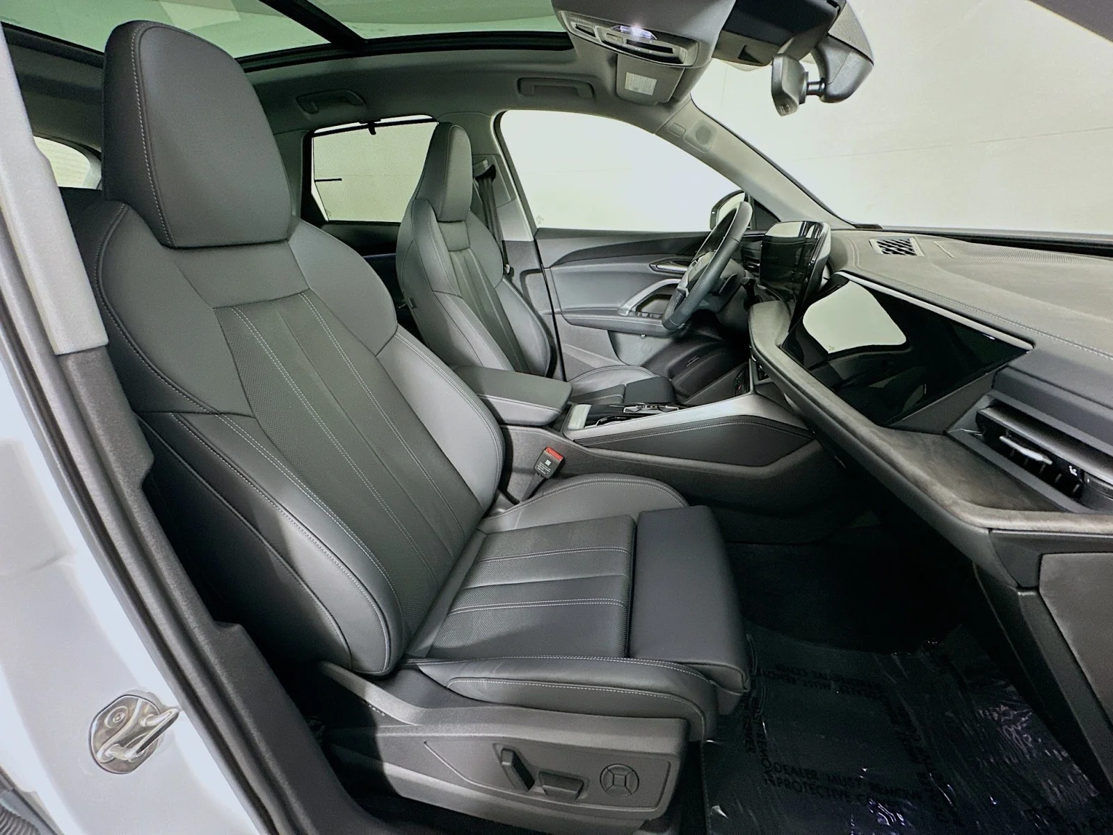 Used 2025 Glacier White Metallic Audi Premium Plus image 8