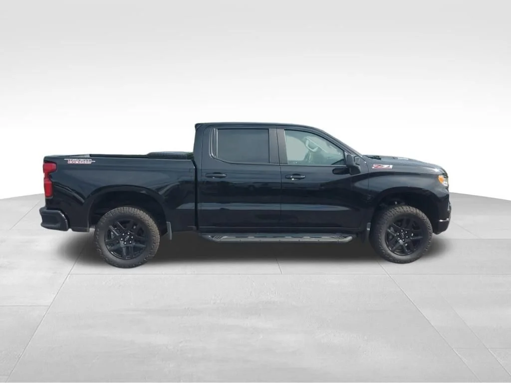 Used 2025 Black Chevrolet LT Trail Boss image 12