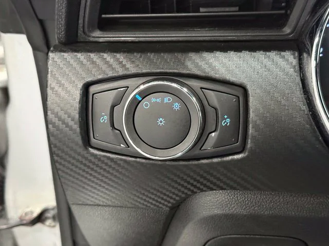 Used 2016 Silver Ford V6 image 11