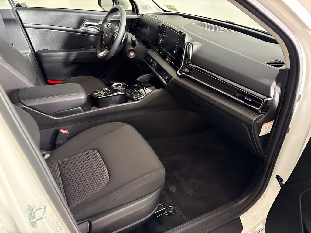 Used 2023 White Kia LX image 15
