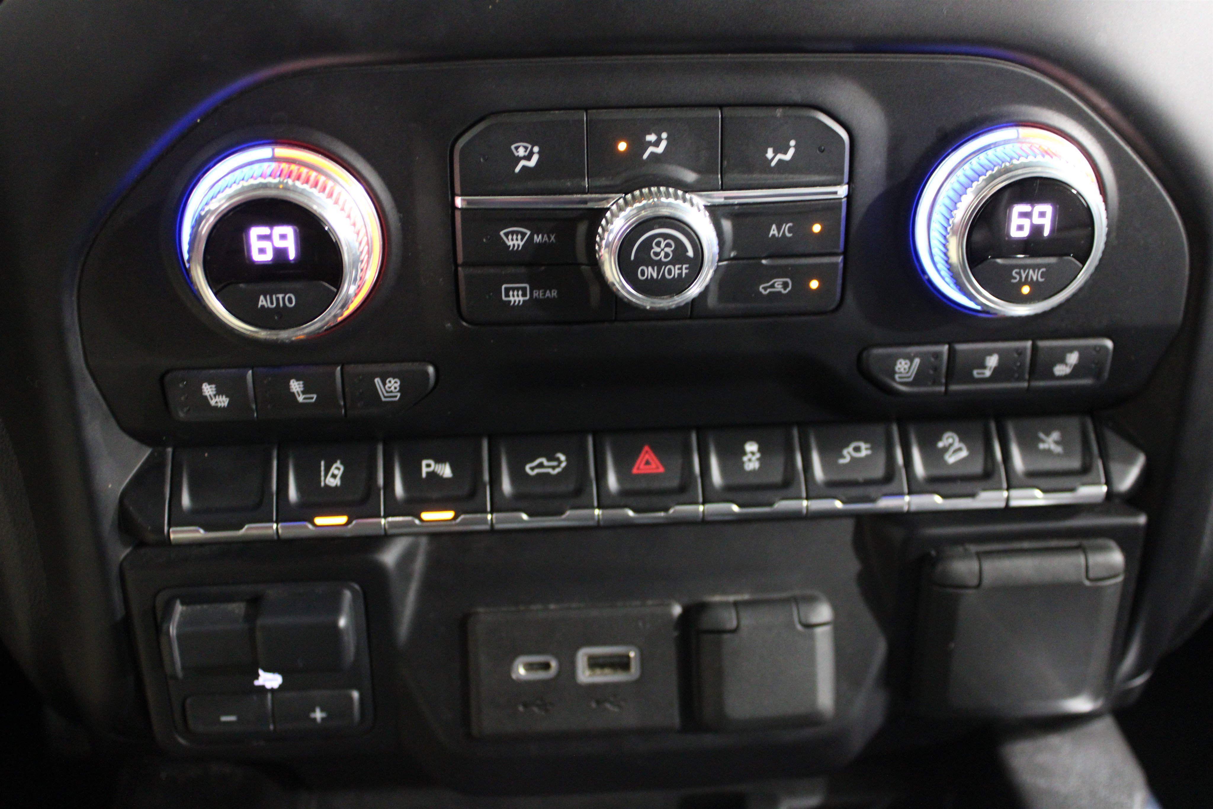Used 2021 Pacific Blue Metallic GMC Denali image 18