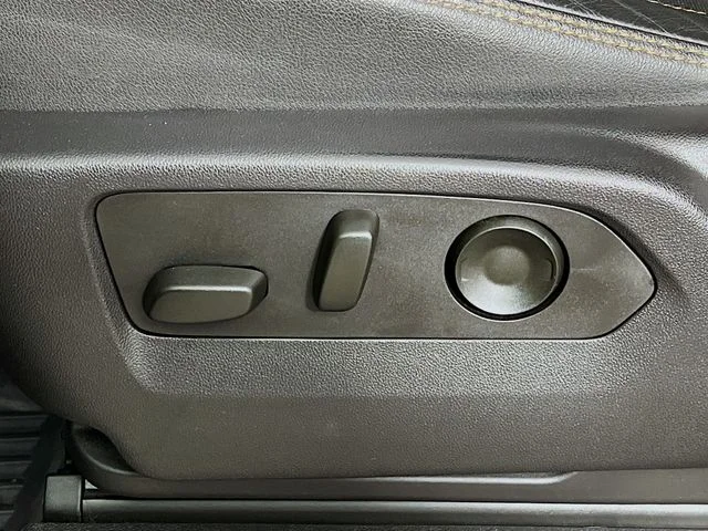 Used 2023 Blue GMC AT4 image 10