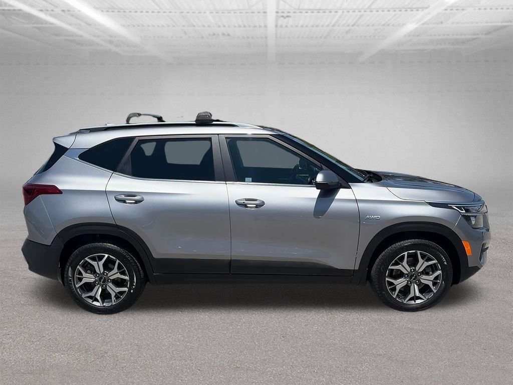 Used 2022 Steel Gray Kia EX image 12