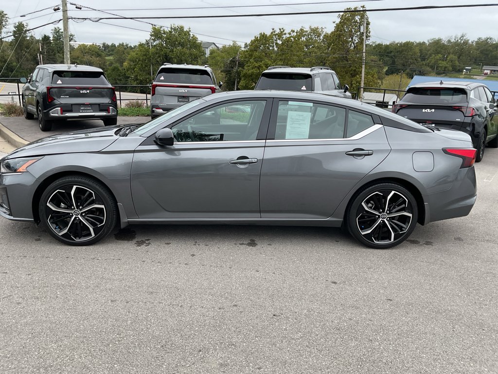 Used 2024 Gun Metallic Nissan 2.5 SR image 7