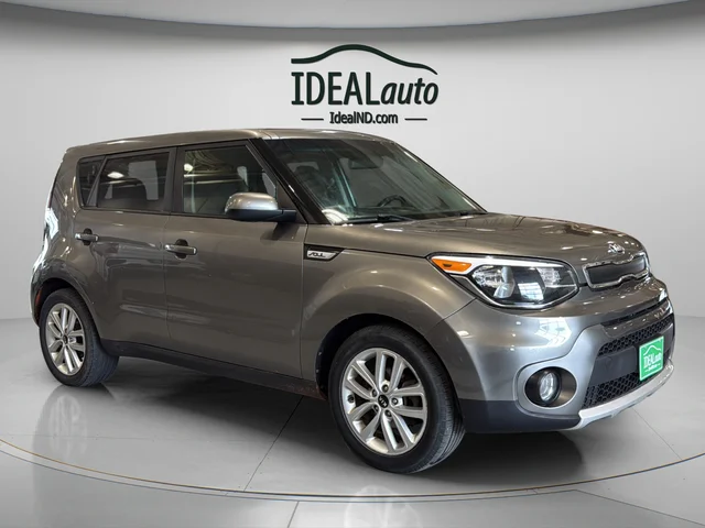 2018 Kia Soul 2.0L + 6 A/T's photo