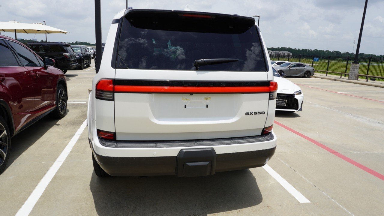 Used 2026 White Lexus GX 550 Luxury image 7