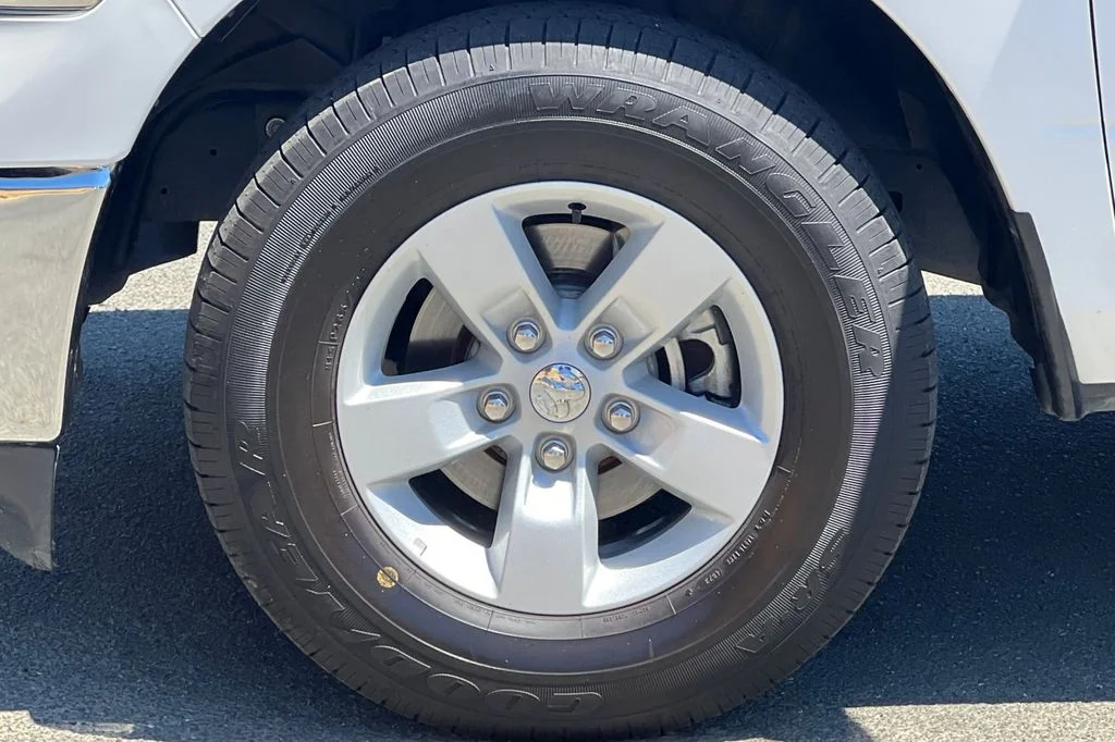 2024 RAM Ram 1500 Classic SLT - Photo 11