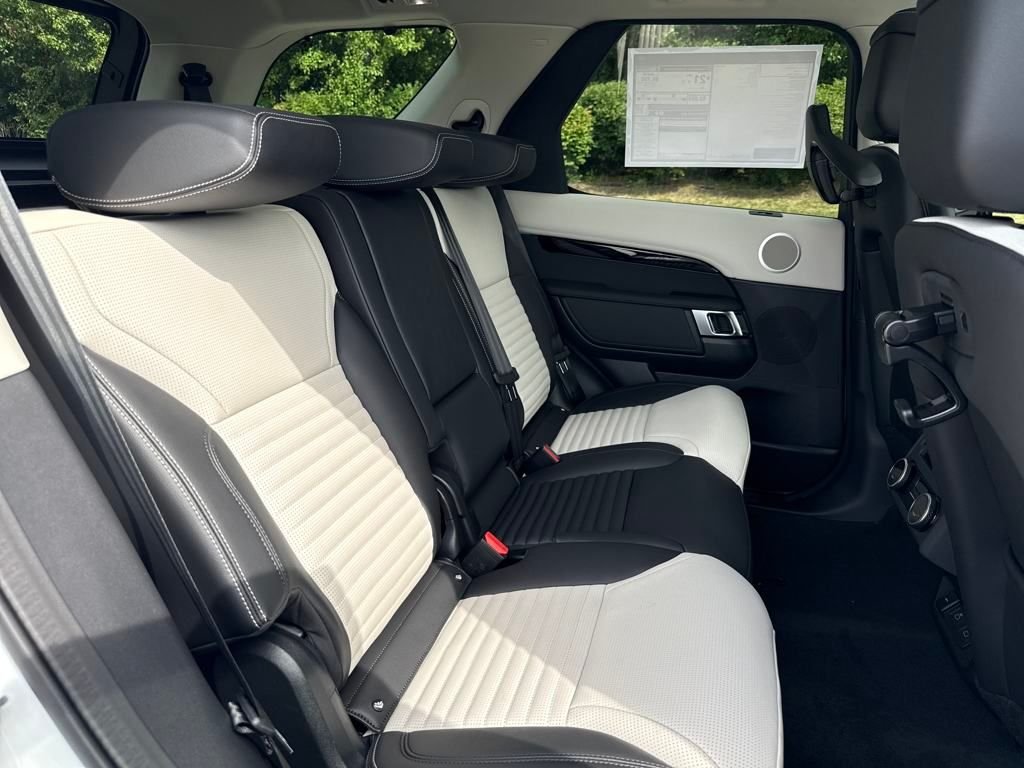 2025 Land Rover Discovery S - Photo 18